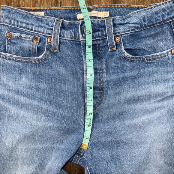 LEVI'S Premium Wedgie Straight Leg Ripped Blue Jeans Crop - Picture 3 of 10